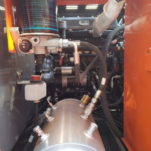 75型輪式抓木機